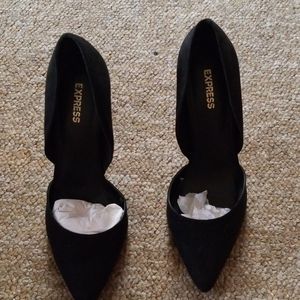 Black suede heels worn once